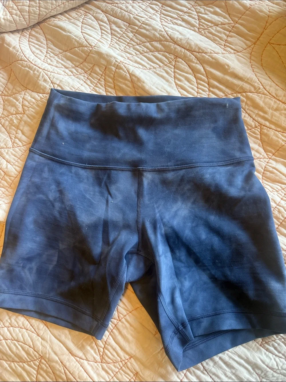 lululemon athletica Navy tye dye 6 in WUNDER TRAIN